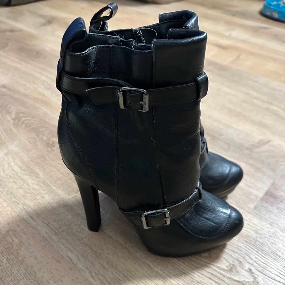 Black Vera Wang heeled boots, gently used. As is.